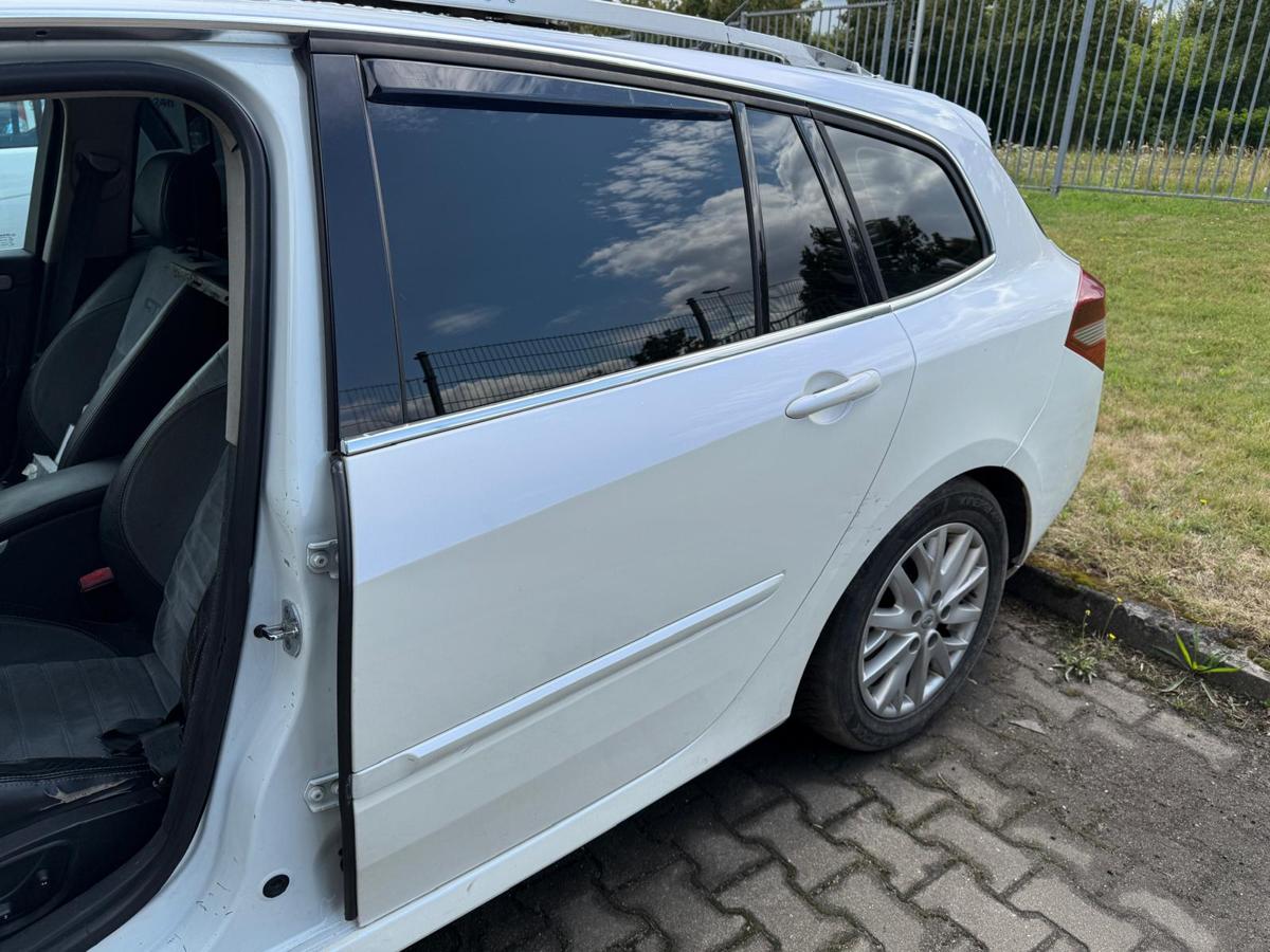 Renault Laguna 3 original Tür hinten links OV369 Blanc Glacier Kombi Rohbau BJ13
